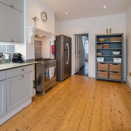 Firefly House Villa Cowes  Eksteriør bilde
