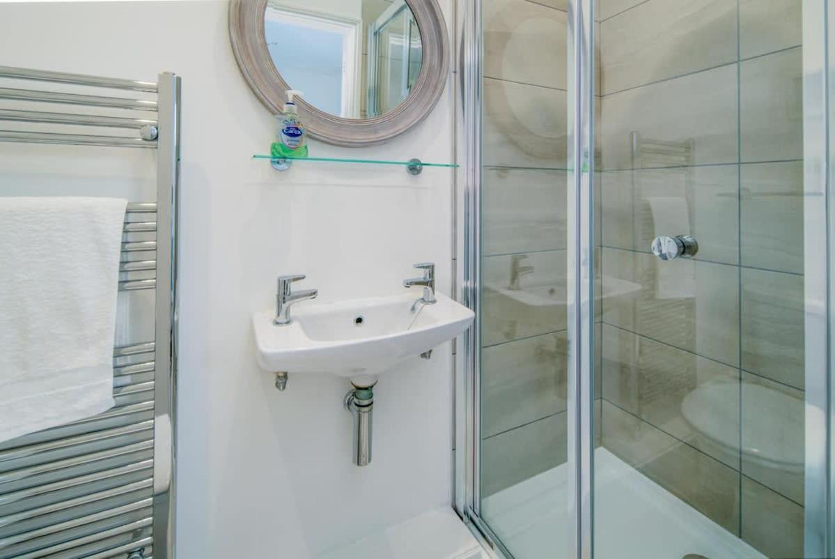 Firefly House Villa Cowes  Eksteriør bilde