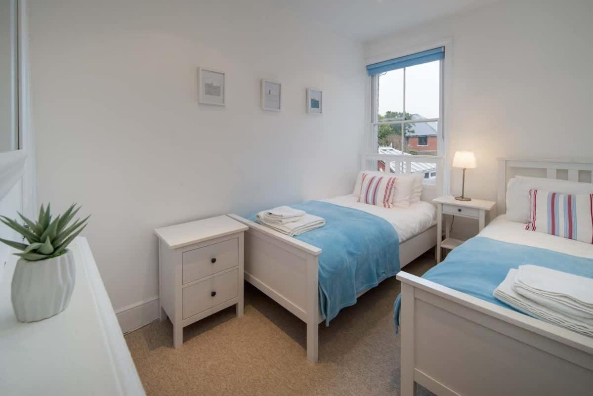 Firefly House Villa Cowes  Eksteriør bilde
